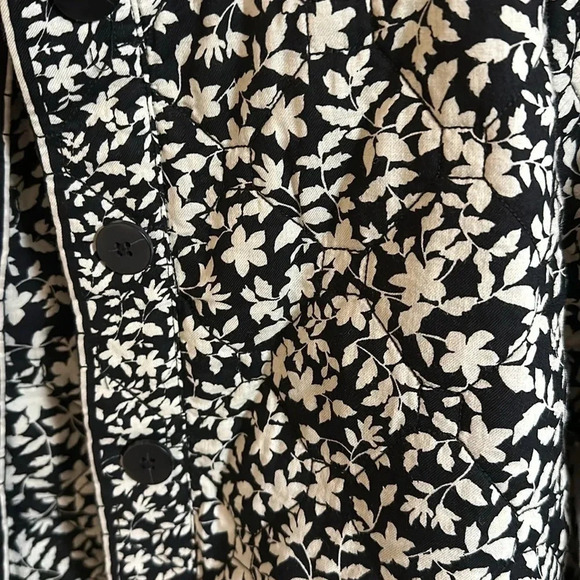 J. Jill Quilted Puffer Floral Blazer Size Small P - Picture 6 of 7